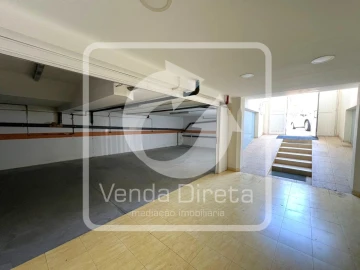 Garagem para Venda em Setubal (São Sebastião)
