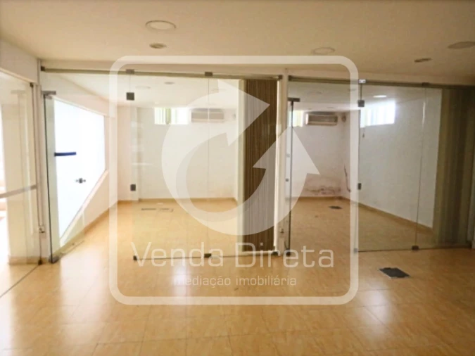 Garagem para Venda em Setubal (São Sebastião) Foto 3