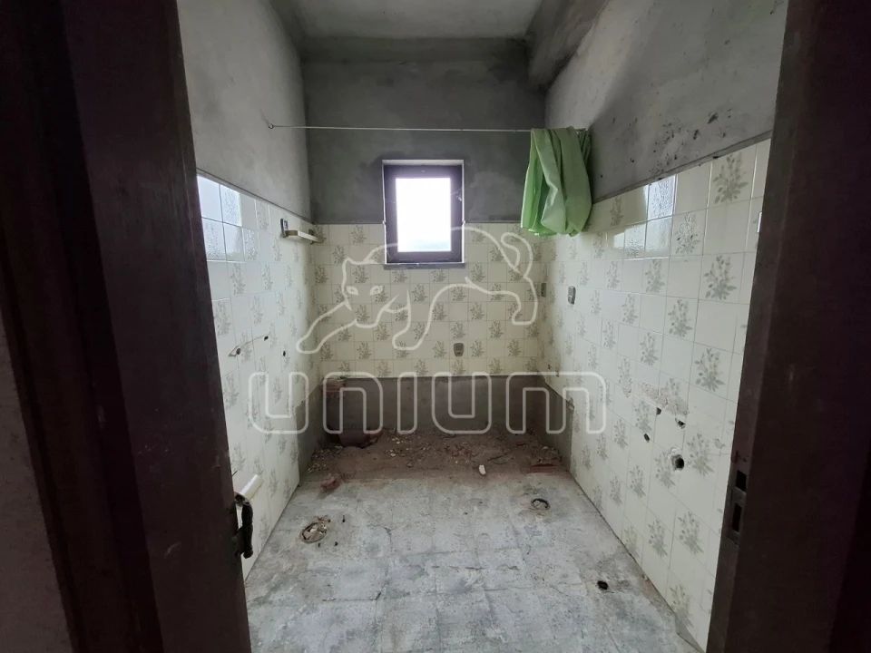 Moradia T5 para Venda em Vila Nova de Anha Foto 6