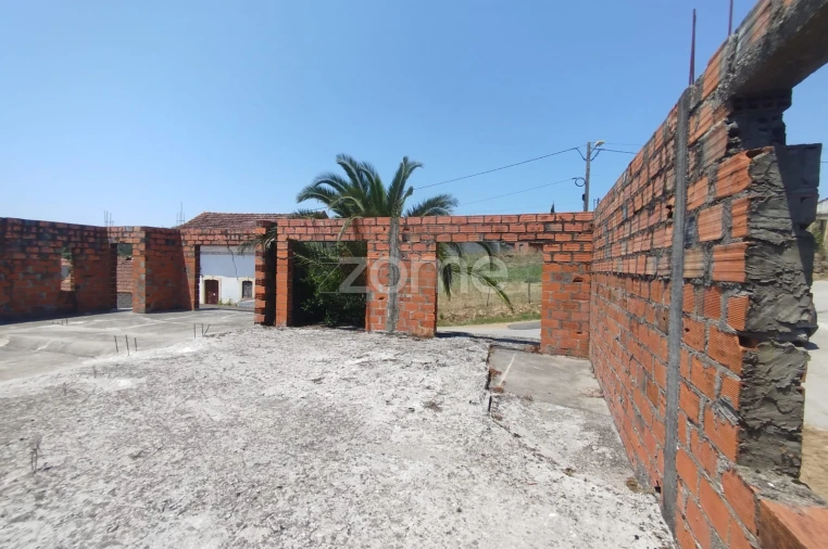 Moradia T3 para Venda em Soure Foto 38