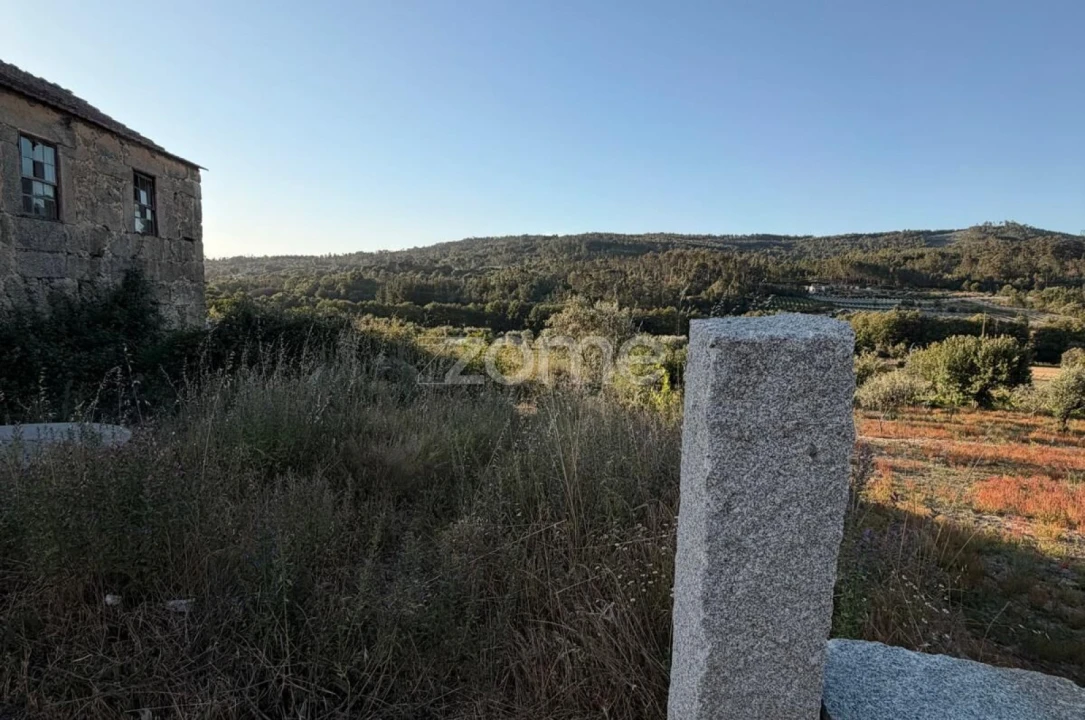 Moradia T3 para Venda em Real Foto 5