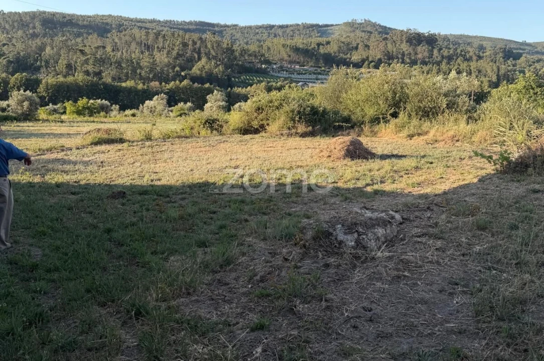 Moradia T3 para Venda em Real Foto 14