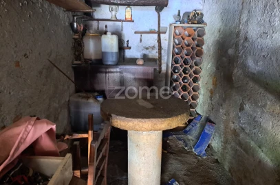 Moradia T2 para Venda em Castanheira de Pêra e Coentral