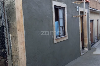Moradia T3 para Venda em Amiais de Baixo