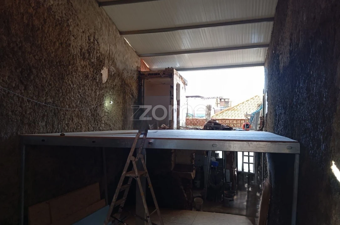Moradia T3 para Venda em Amiais de Baixo Foto 11