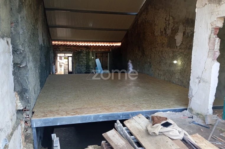 Moradia T3 para Venda em Amiais de Baixo Foto 15