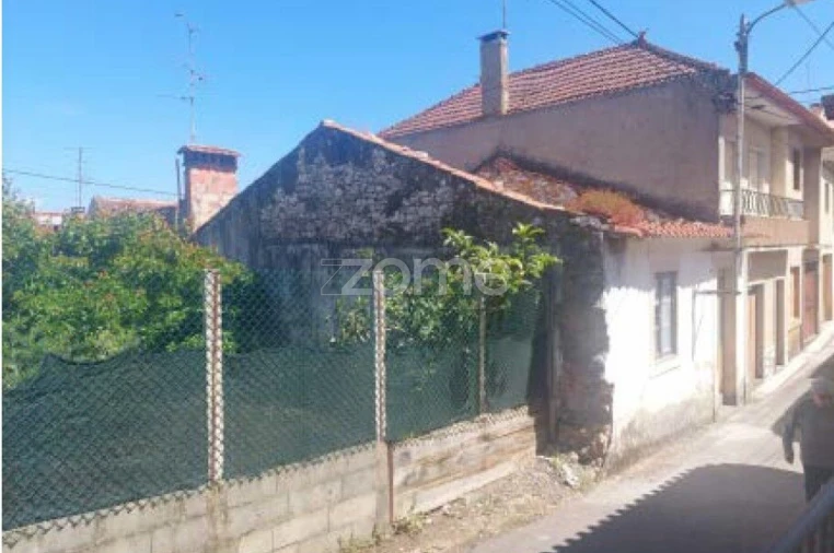Moradia T3 para Venda em Amiais de Baixo Foto 16