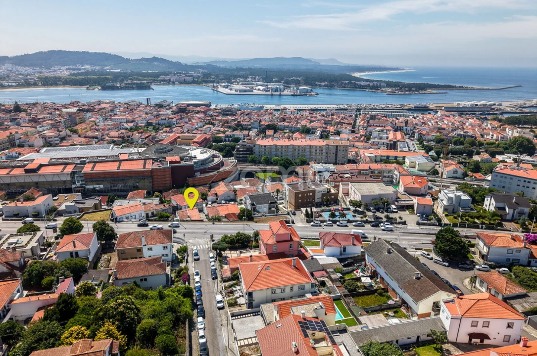 Moradia T2 para Venda em Santa Maria Maior e Monserrate e Meadela Foto 27