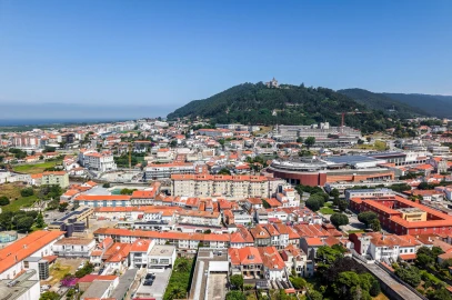 Moradia T2 para Venda em Santa Maria Maior e Monserrate e Meadela