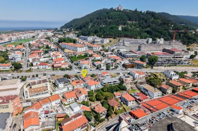 Moradia T2 para Venda em Santa Maria Maior e Monserrate e Meadela
