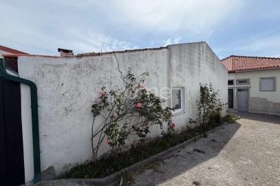 Moradia T2 para Venda em Santa Maria Maior e Monserrate e Meadela