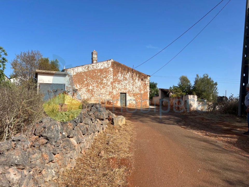 Moradia T2 para Venda em São Bartolomeu de Messines Foto 16