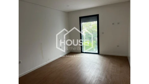 Apartamento T2 para Venda em Esgueira