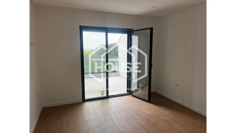 Apartamento T2 para Venda em Esgueira Foto 3