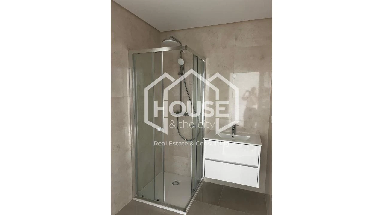 Apartamento T2 para Venda em Esgueira Foto 11