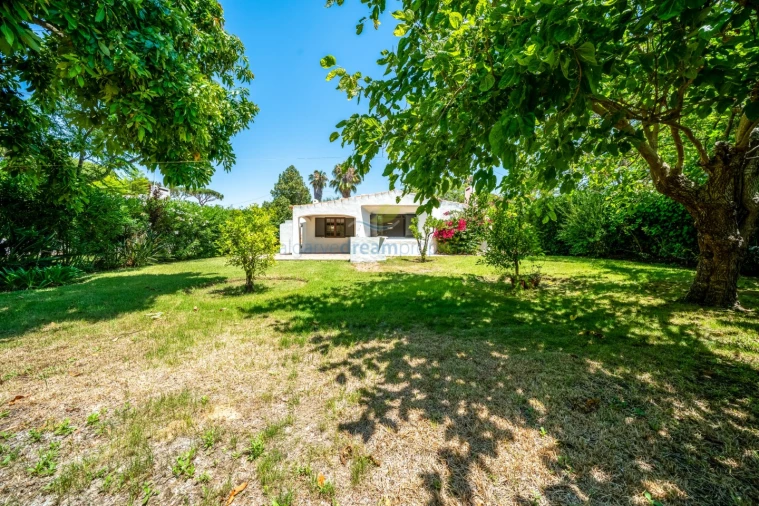 Moradia T2 para Venda em Albufeira e Olhos de Água Foto 35
