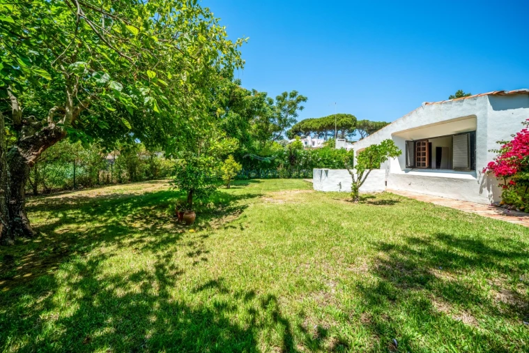 Moradia T2 para Venda em Albufeira e Olhos de Água Foto 36