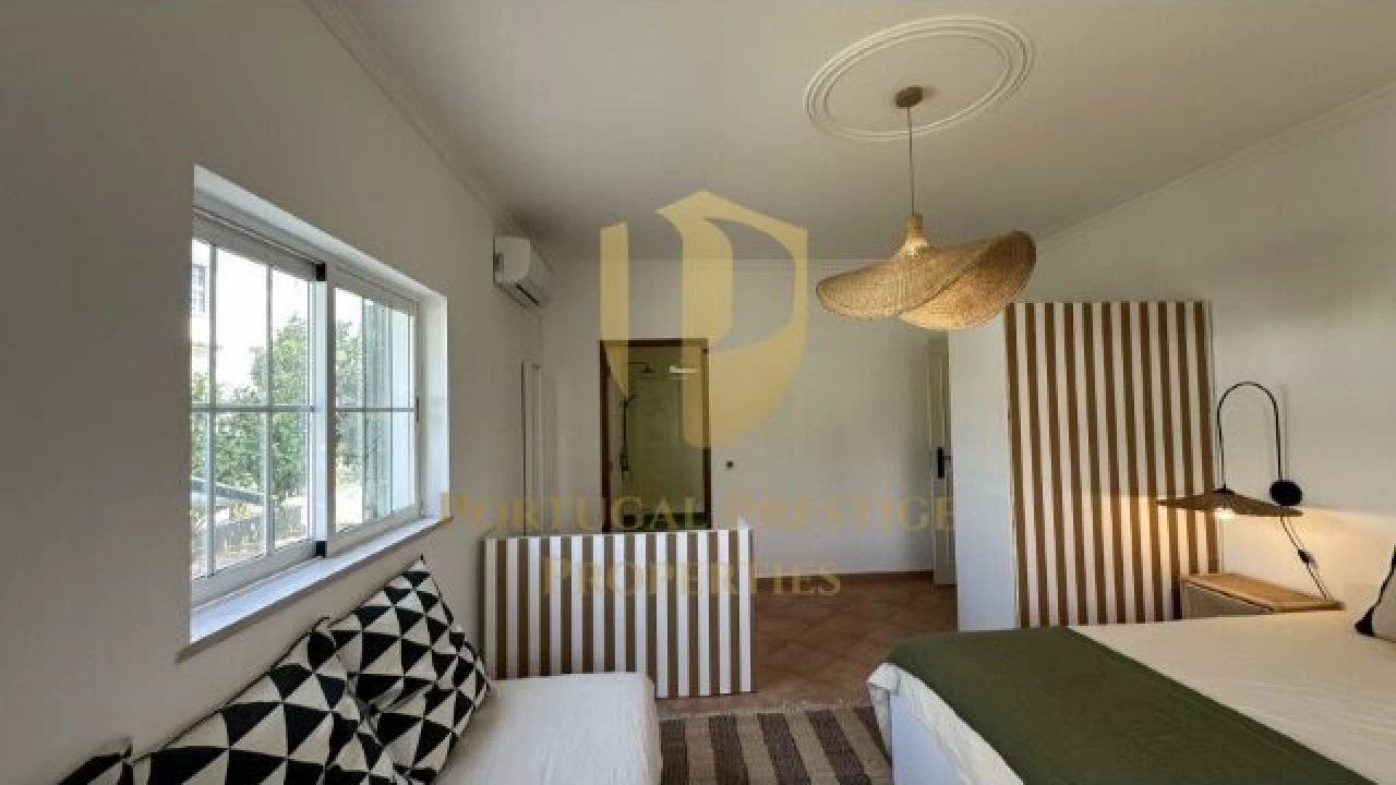 Moradia T5 para Venda em Almancil Foto 2