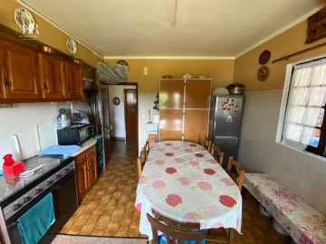 Moradia T5 para Venda em Moimenta e Montouto