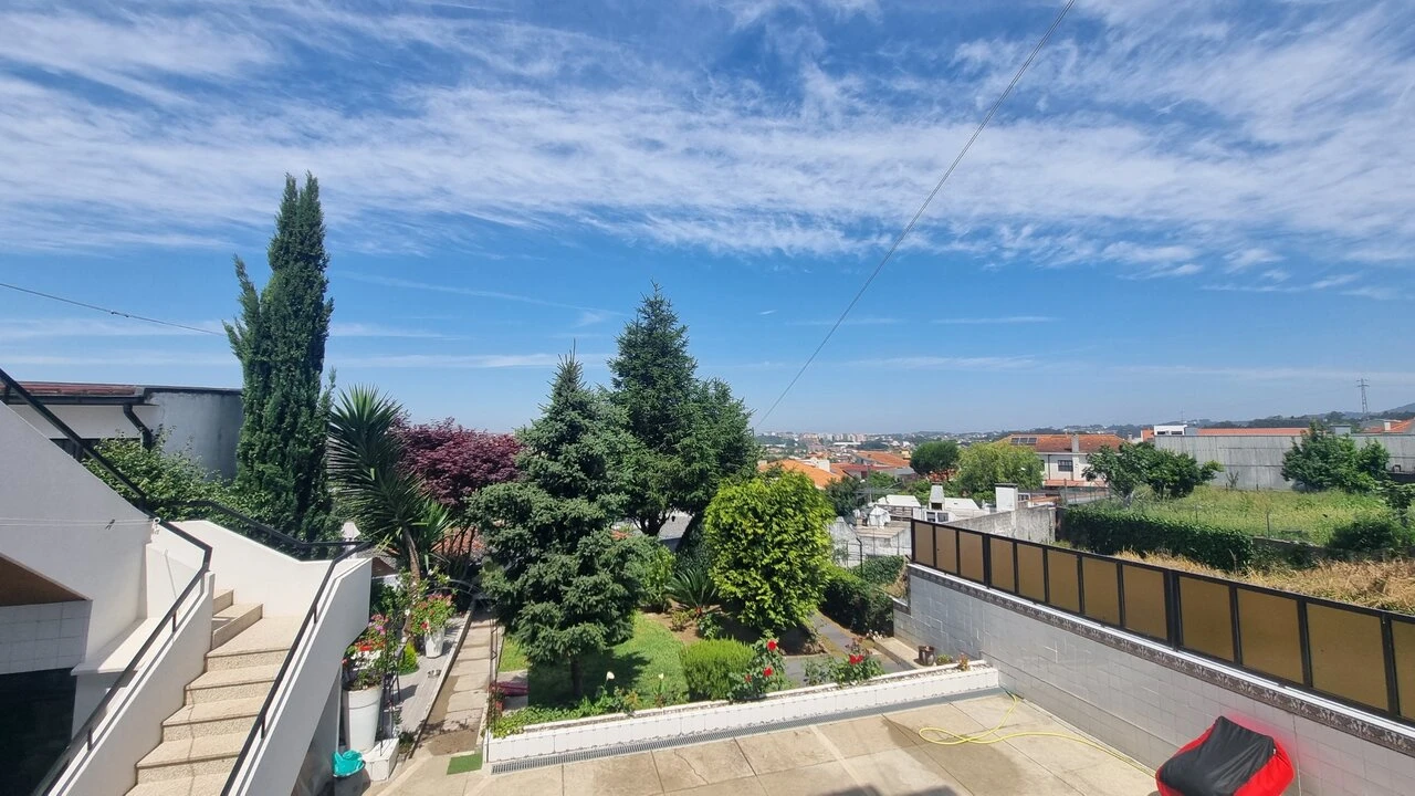 Apartamento T3 para Venda em Fânzeres e São Pedro da Cova Foto 2
