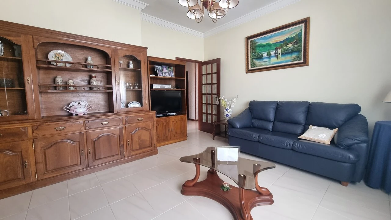 Apartamento T3 para Venda em Fânzeres e São Pedro da Cova Foto 5