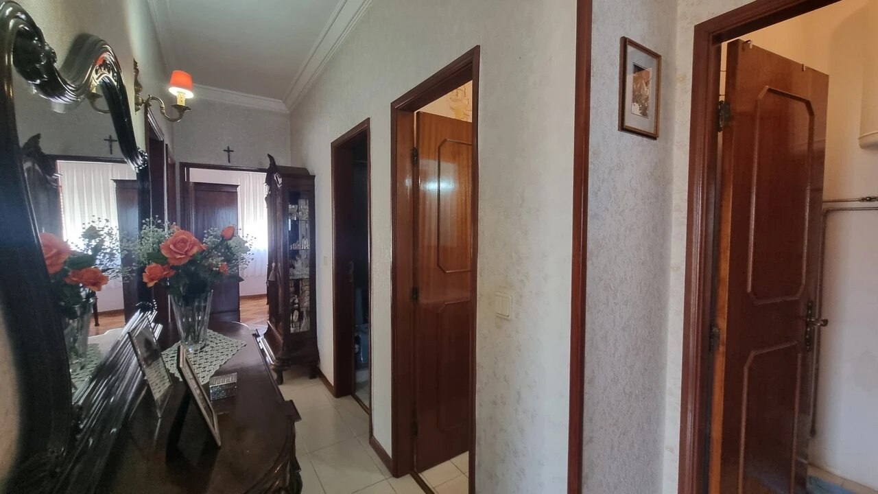 Apartamento T3 para Venda em Fânzeres e São Pedro da Cova Foto 11