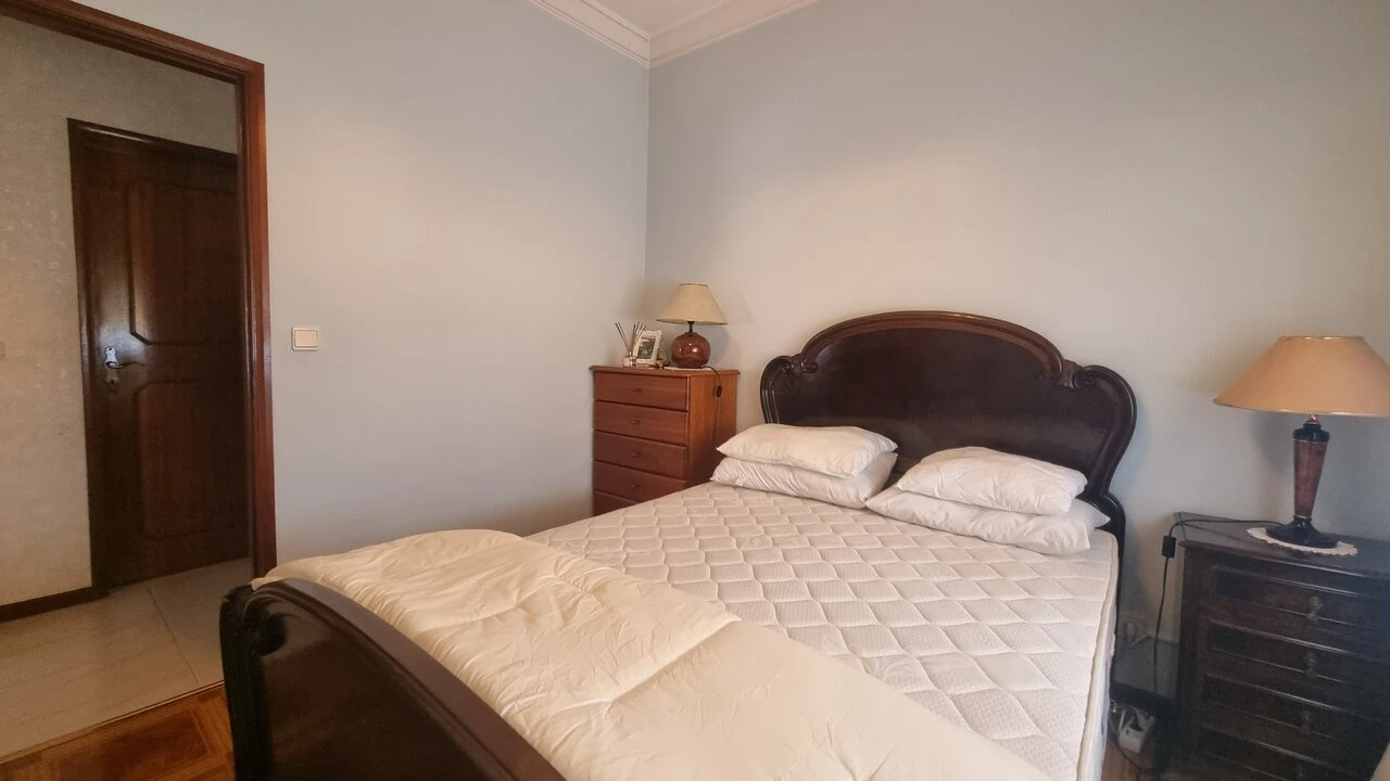 Apartamento T3 para Venda em Fânzeres e São Pedro da Cova Foto 14