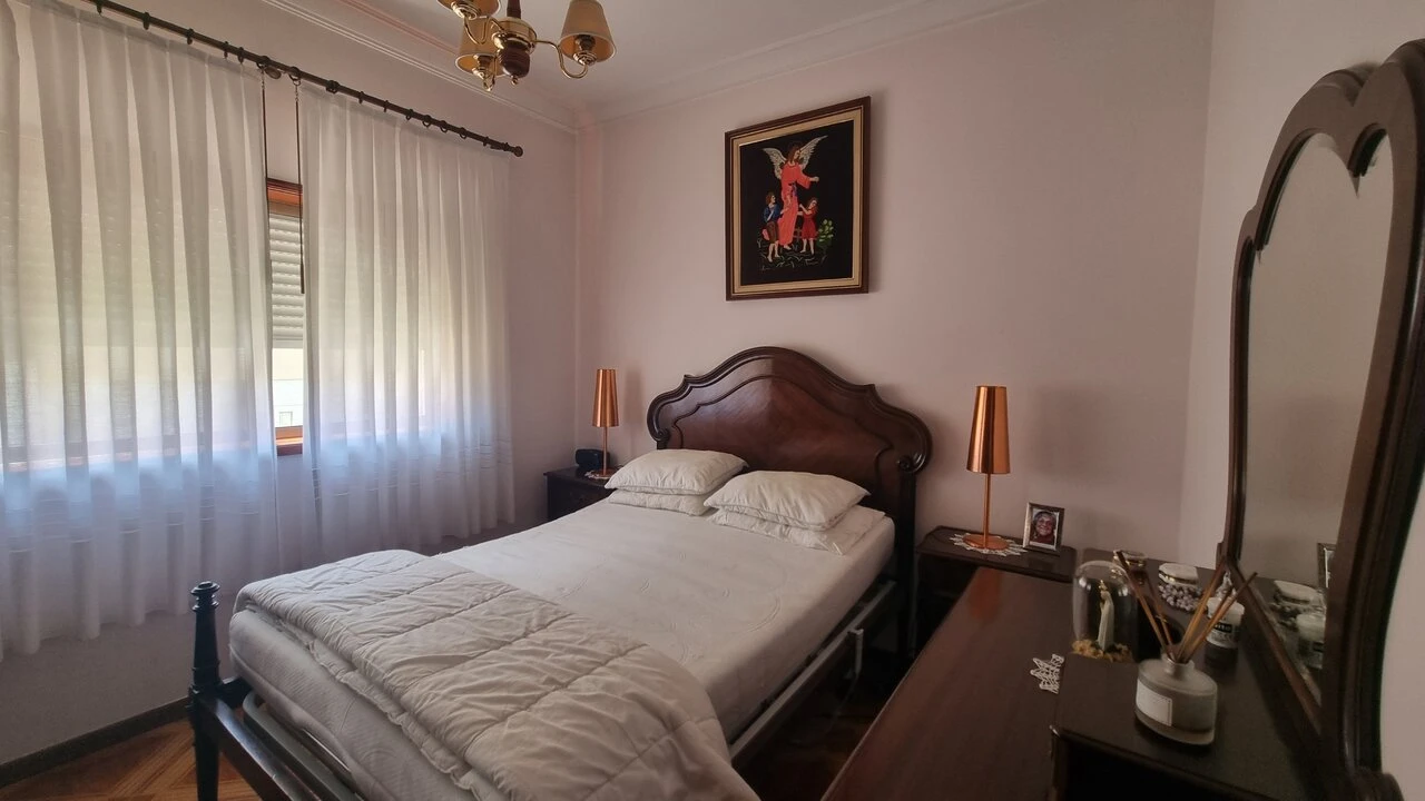 Apartamento T3 para Venda em Fânzeres e São Pedro da Cova Foto 17