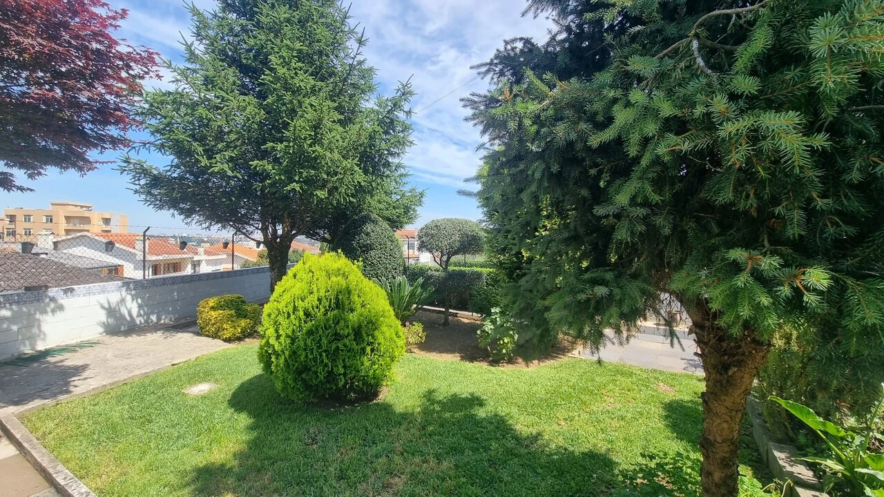 Apartamento T3 para Venda em Fânzeres e São Pedro da Cova Foto 24