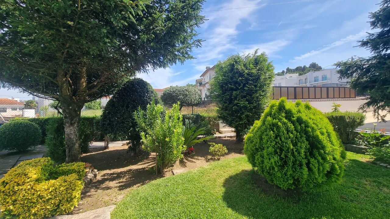 Apartamento T3 para Venda em Fânzeres e São Pedro da Cova Foto 3