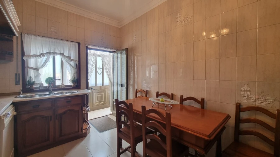 Apartamento T3 para Venda em Fânzeres e São Pedro da Cova Foto 8