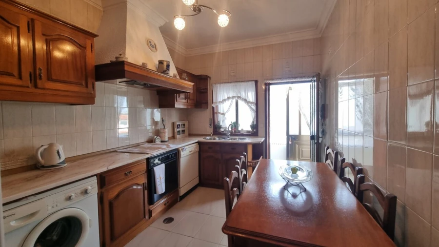 Apartamento T3 para Venda em Fânzeres e São Pedro da Cova Foto 4