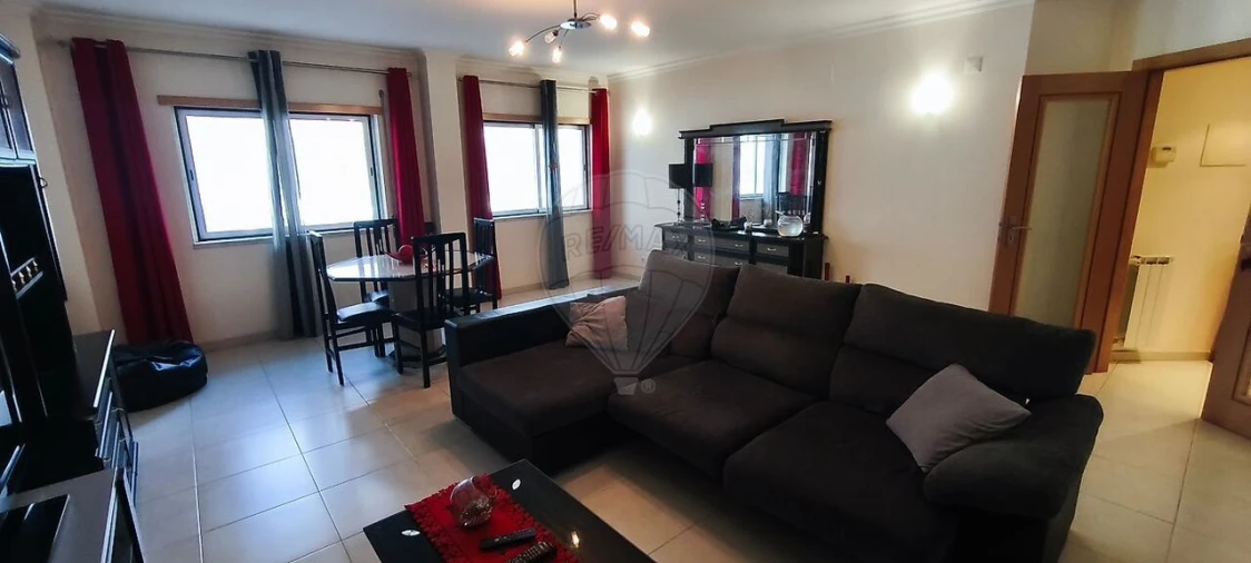 Apartamento T2 para Venda em Vialonga Foto 4