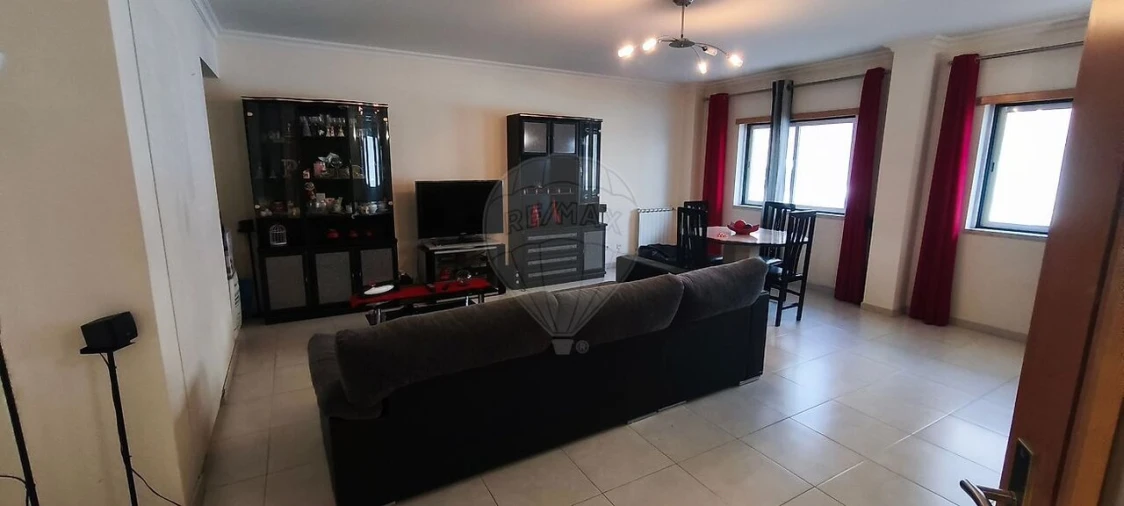 Apartamento T2 para Venda em Vialonga Foto 6