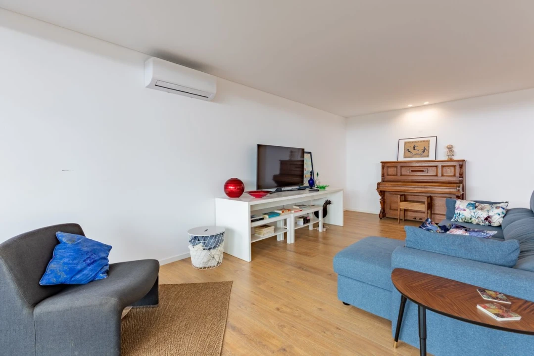 Apartamento T4 para Venda em Olhão Foto 14