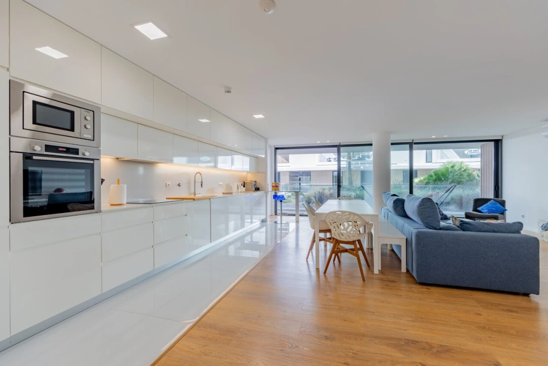 Apartamento T4 para Venda em Olhão Foto 17