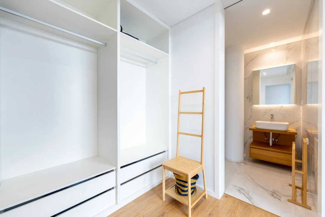 Apartamento T4 para Venda em Olhão Foto 12