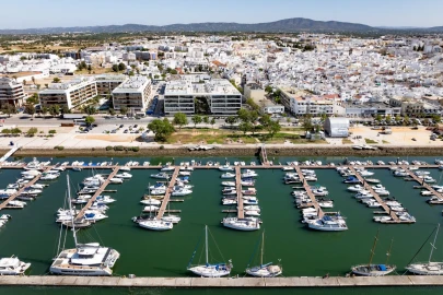 Apartamento T4 para Venda em Olhão