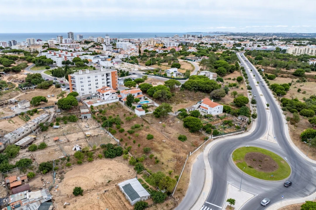 Terreno para Venda em Quarteira Foto 6