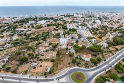 Terreno para Venda em Quarteira