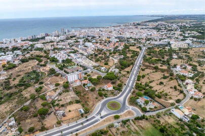 Terreno para Venda em Quarteira