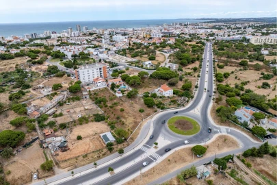 Terreno para Venda em Quarteira