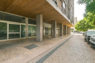 Loja para Arrendamento em Alvalade