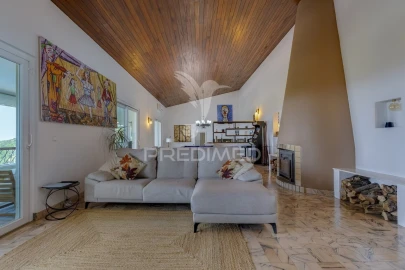 Moradia T5 para Venda em Monchique