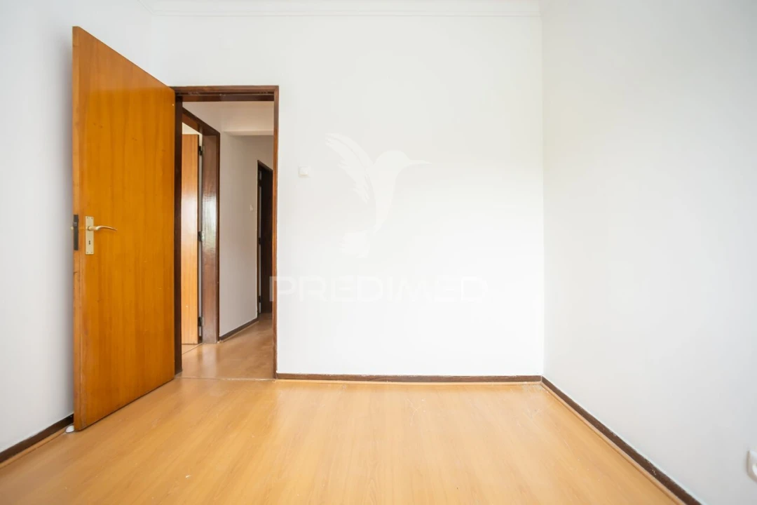 Apartamento T3 para Venda em Algés, Linda-A-Velha e Cruz Quebrada-Dafundo Foto 24