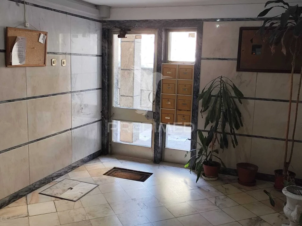 Apartamento T3 para Venda em Algés, Linda-A-Velha e Cruz Quebrada-Dafundo Foto 3