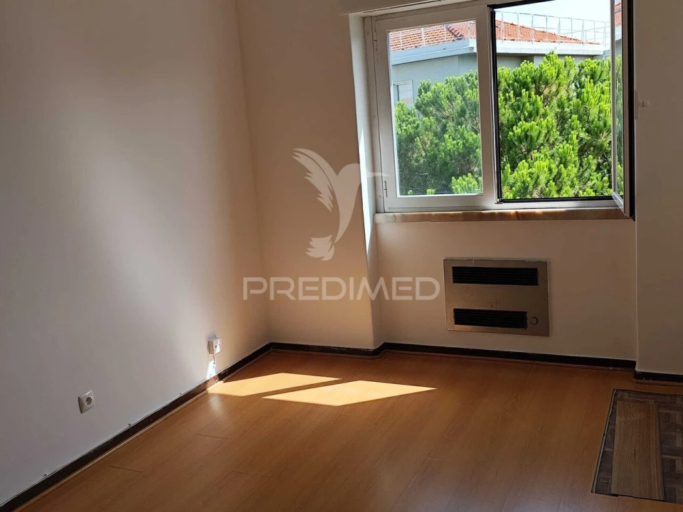Apartamento T3 para Venda em Algés, Linda-A-Velha e Cruz Quebrada-Dafundo Foto 9