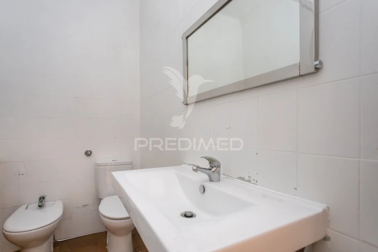 Apartamento T3 para Venda em Algés, Linda-A-Velha e Cruz Quebrada-Dafundo Foto 14