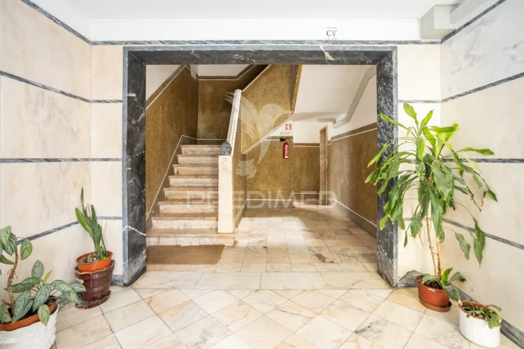 Apartamento T3 para Venda em Algés, Linda-A-Velha e Cruz Quebrada-Dafundo Foto 31