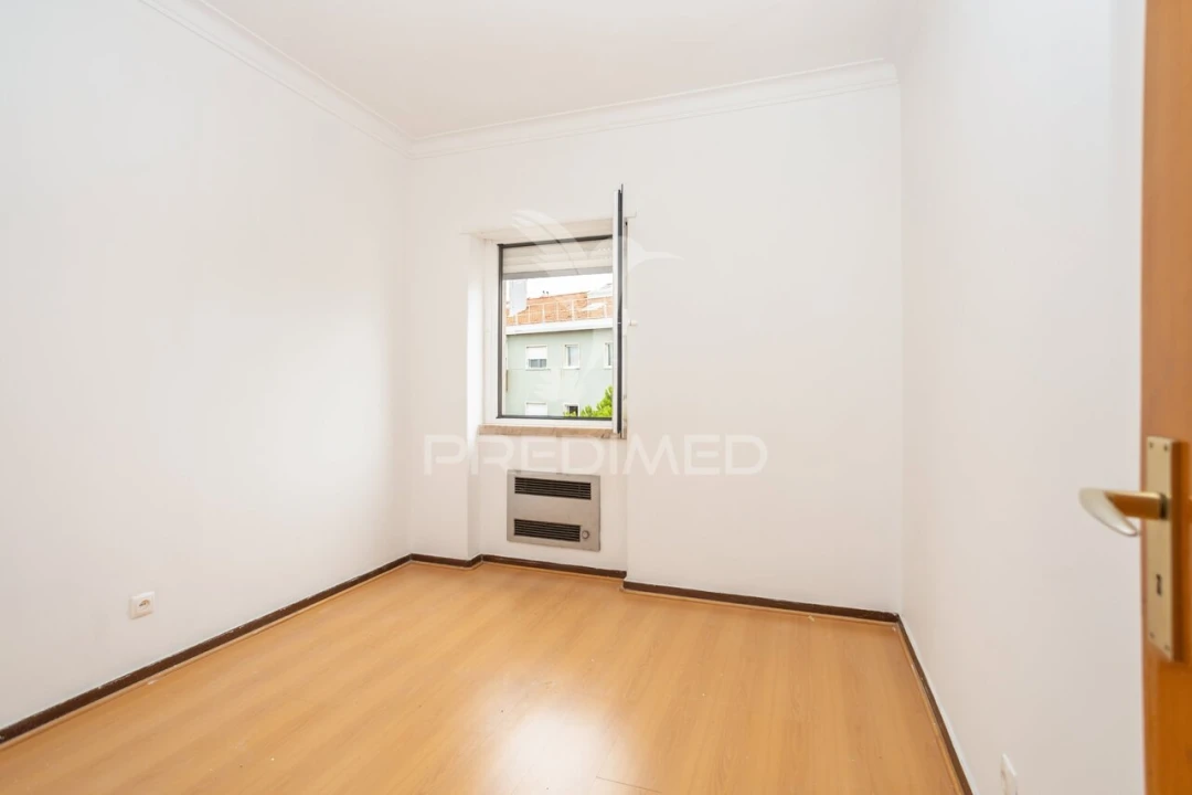 Apartamento T3 para Venda em Algés, Linda-A-Velha e Cruz Quebrada-Dafundo Foto 22